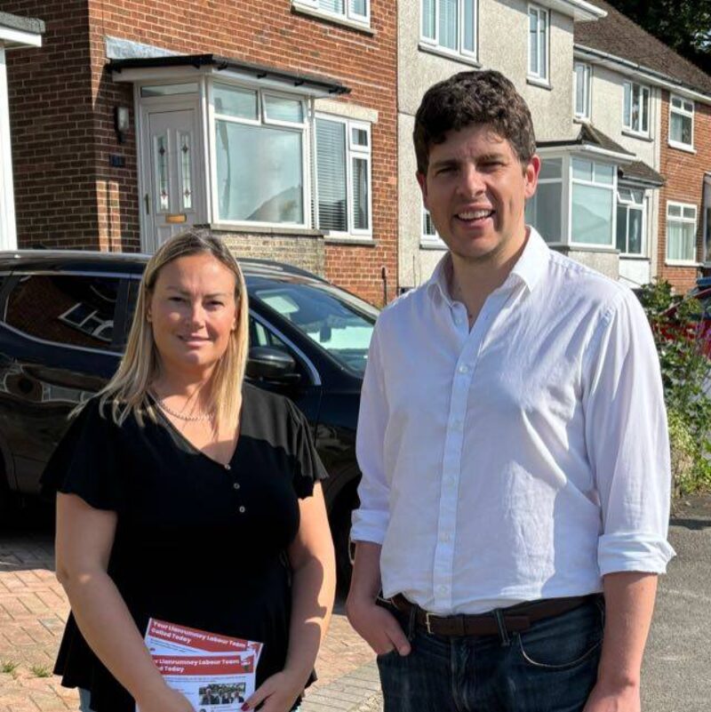 Lexi Pocknell and Cardiff Council Leader Huw Thomas standing together